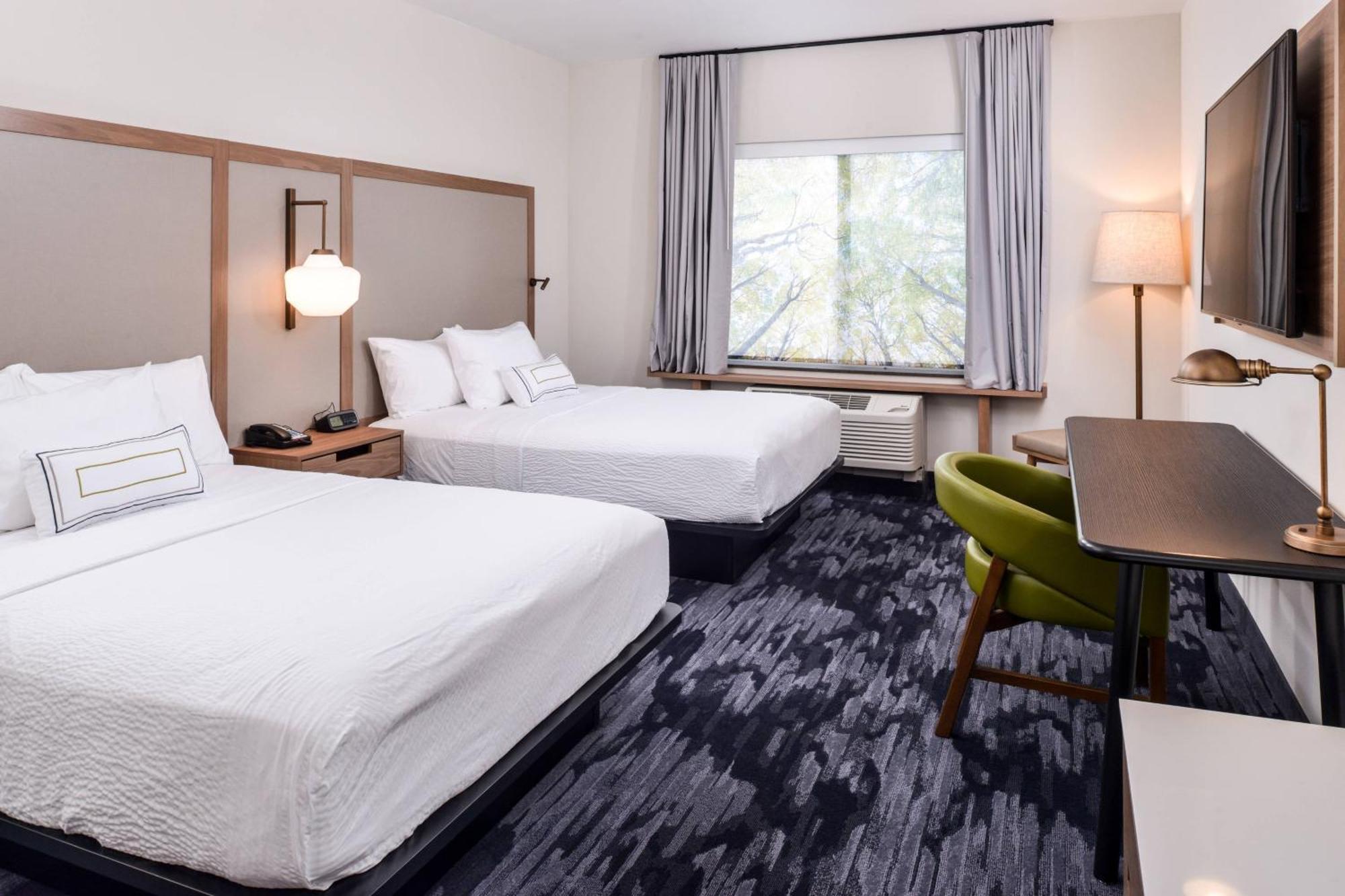Fairfield & By Marriott
